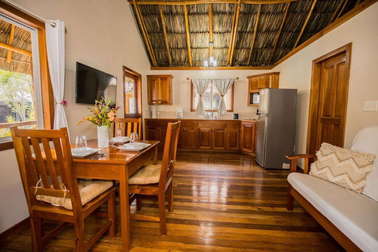 Hidden Jewel Boutique Hotel ซานเปโดร ภายนอก รูปภาพ