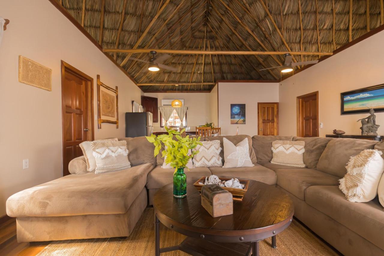 Hidden Jewel Boutique Hotel ซานเปโดร ภายนอก รูปภาพ