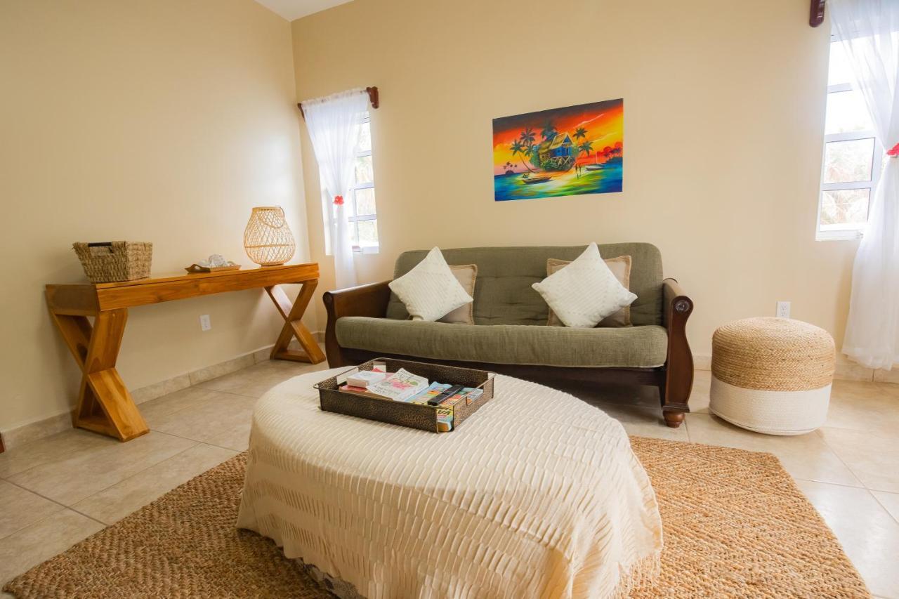 Hidden Jewel Boutique Hotel ซานเปโดร ภายนอก รูปภาพ