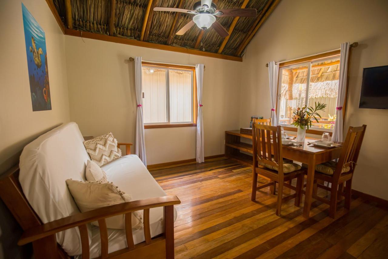 Hidden Jewel Boutique Hotel ซานเปโดร ภายนอก รูปภาพ